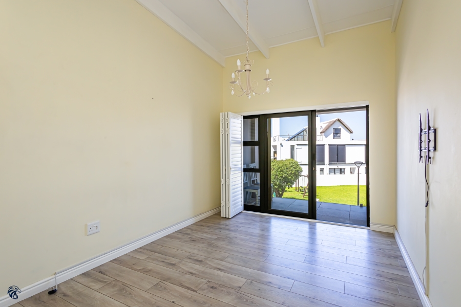3 Bedroom Property for Sale in Waterfront Western Cape